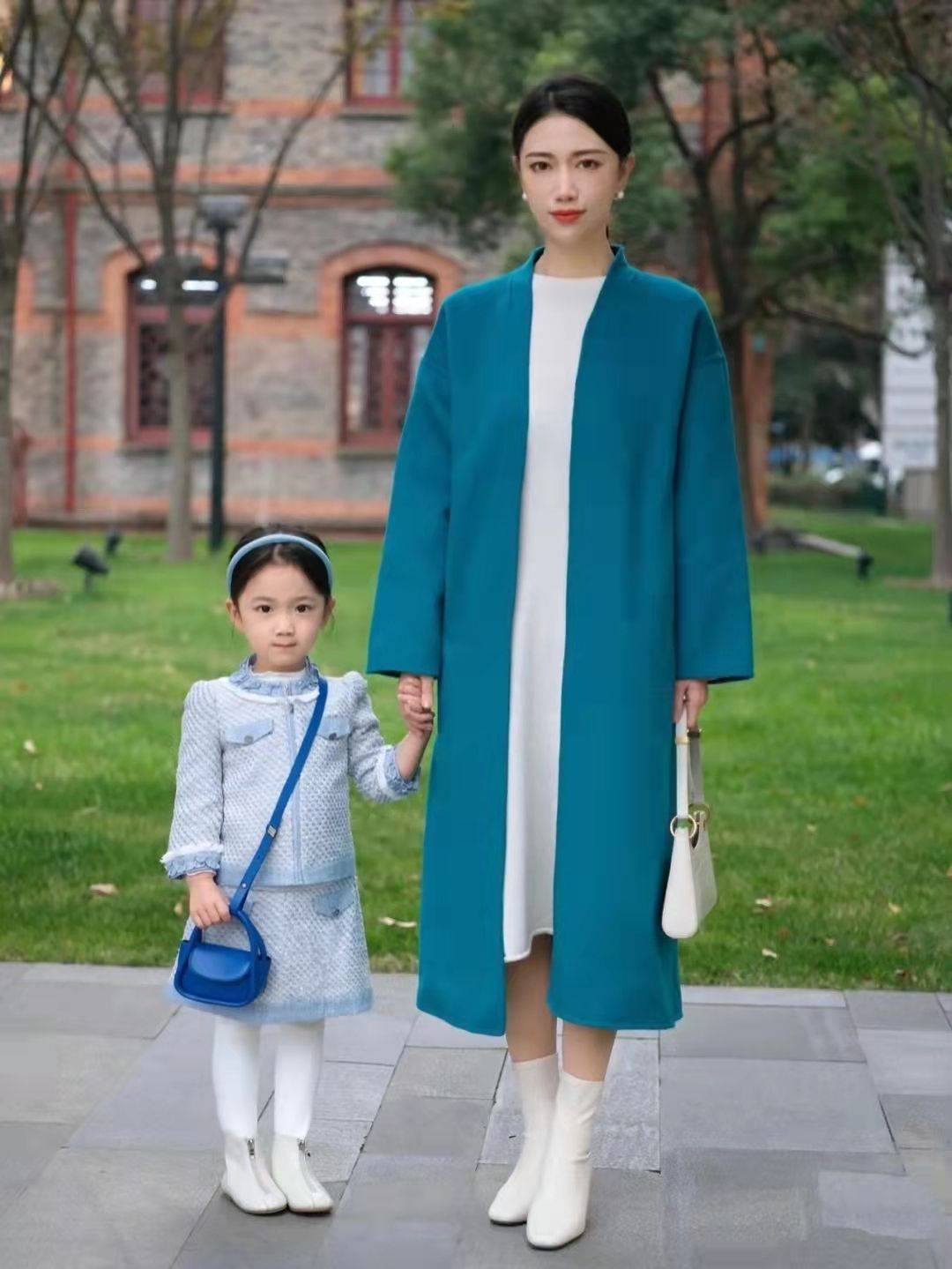 生活|杭州街拍中的“辣妈”真会穿，带娃爱美两不误，一套比一套更时尚