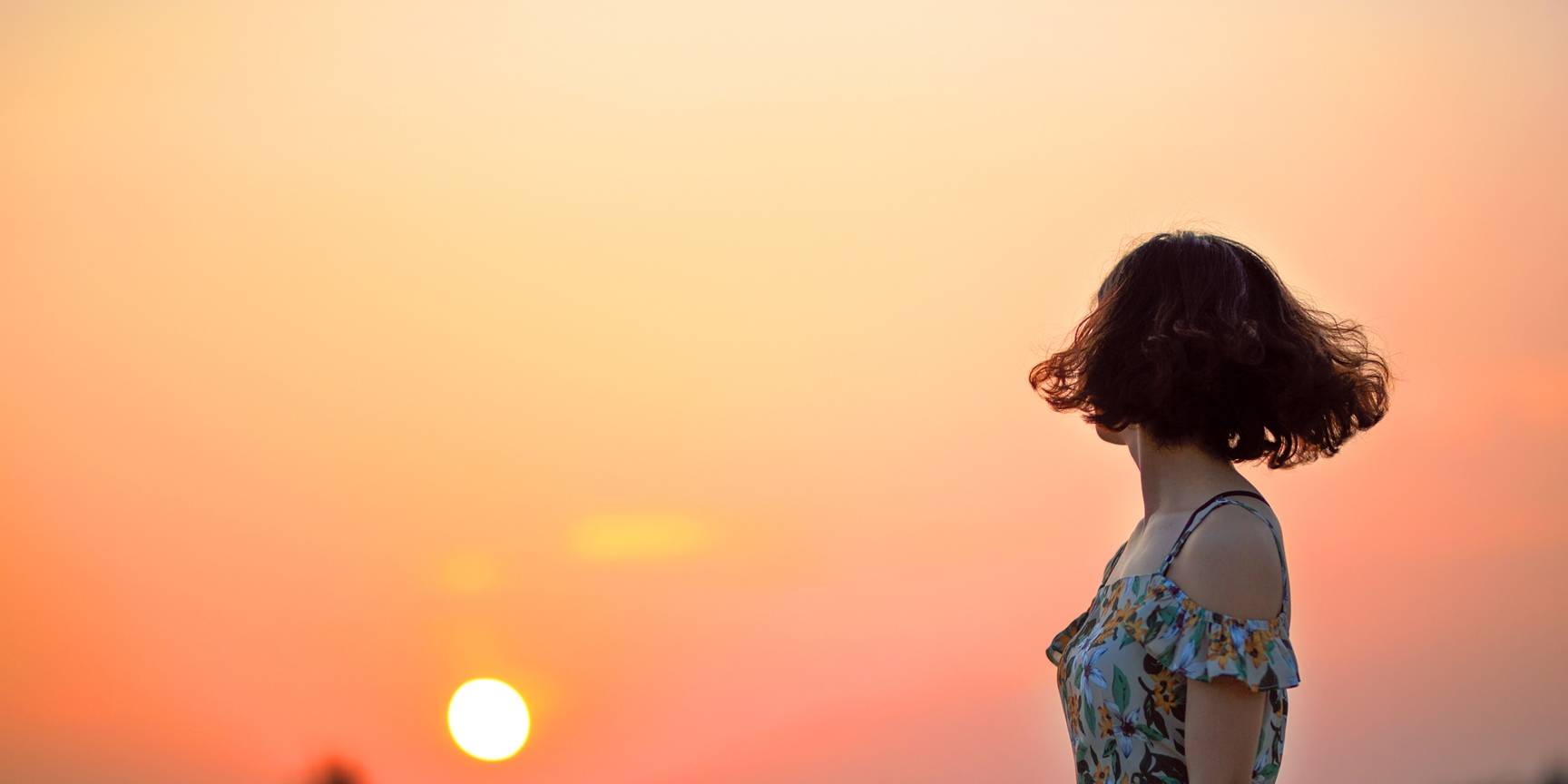 怎样才能长得更漂亮 c76abca576b341bfb6b46022fbd0a87e.jpeg