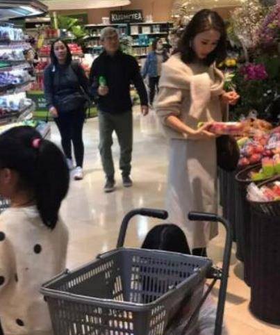 关之琳插足大她8岁的地产大亨马清伟的婚姻2022年2