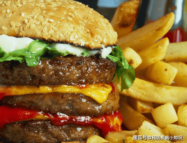 症状|40岁男子突发脑梗,医生指出:2种早餐或是“元凶”,趁早撤下桌