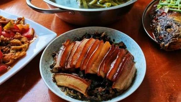 方法|正宗好吃的梅菜扣肉，这个方子你收藏着，肥而不腻，润口软滑