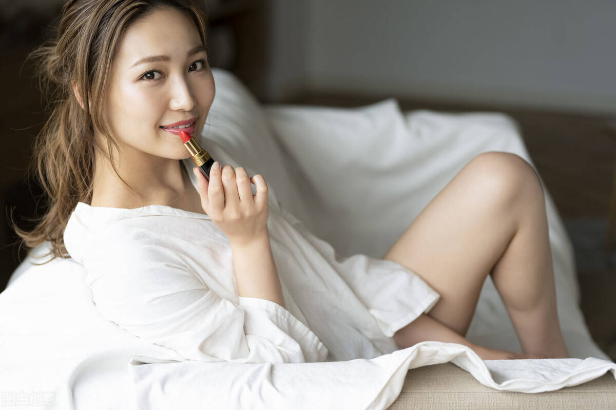 饮食熬夜、饮食无规律、浓妆艳抹，春节后你的皮肤还好吗？