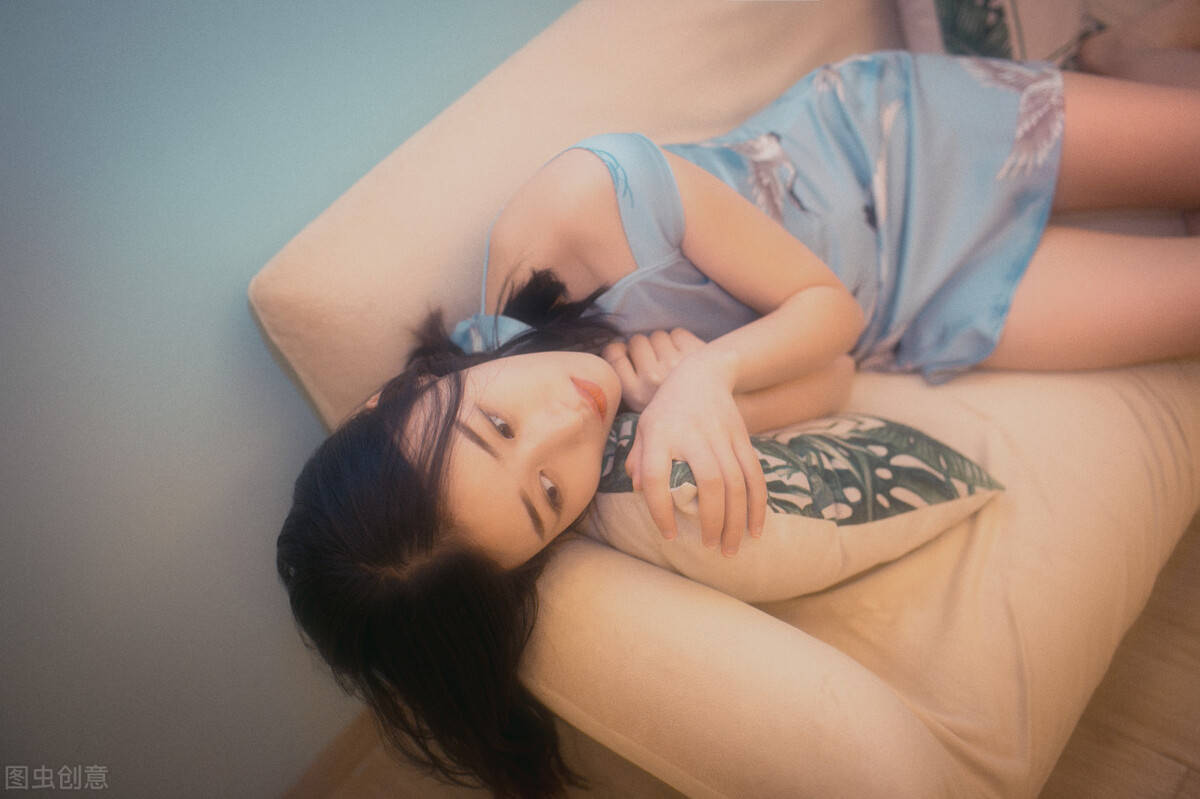 饮食熬夜、饮食无规律、浓妆艳抹，春节后你的皮肤还好吗？