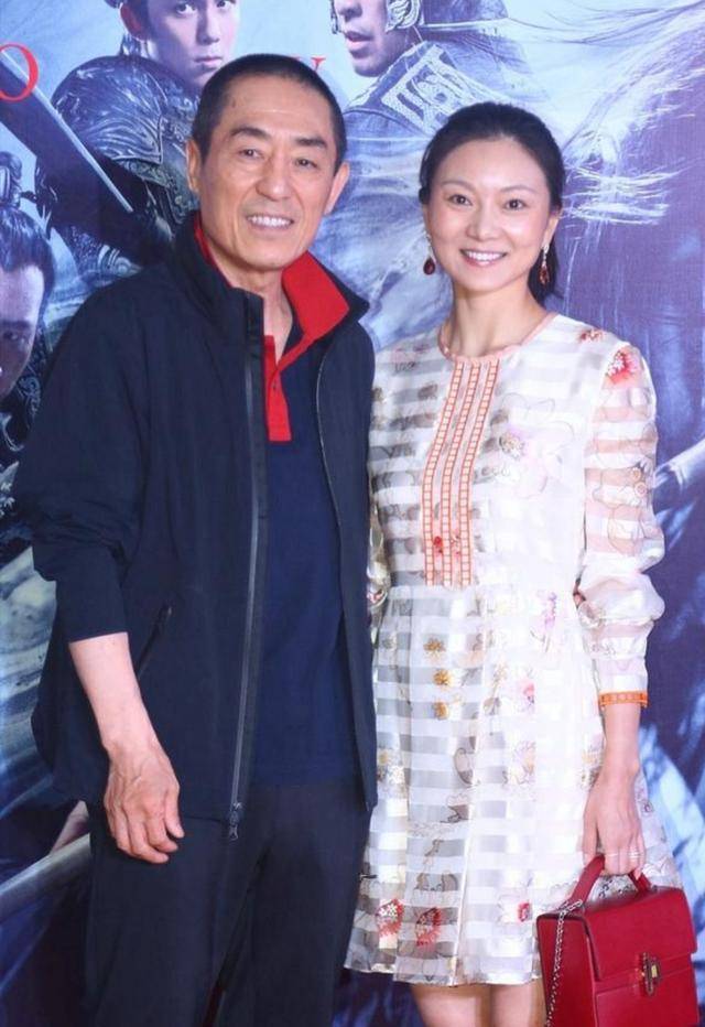 张艺谋管岳母叫什么 a31b9d5338df429cb904389383cd6c01.jpeg