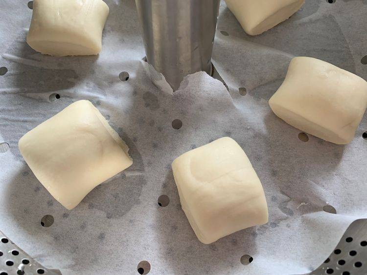 吃馒头配什么菜比较好 2bb4435102b5439baf48c1f6866f23f2.jpeg