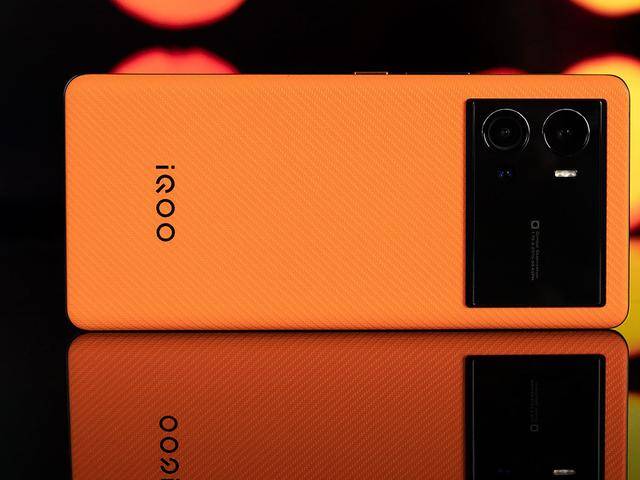 手机|iQOO 9 Pro性能不及iQOO 9 ？