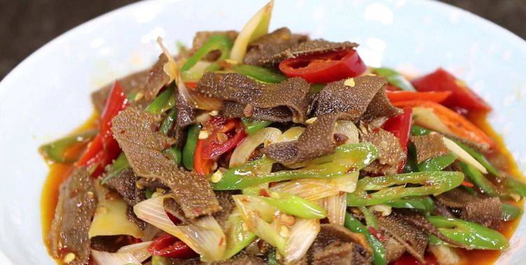 香辣爆炒毛肚的做法 ,做法简单,吃起来开胃下饭_作法_豆瓣酱_蒜头