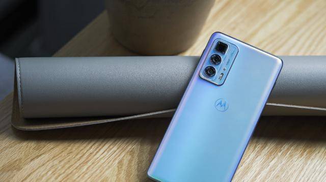 综合来看,作为一款定价亲民的骁龙870手机,摩托罗拉edgespro高配的8gb