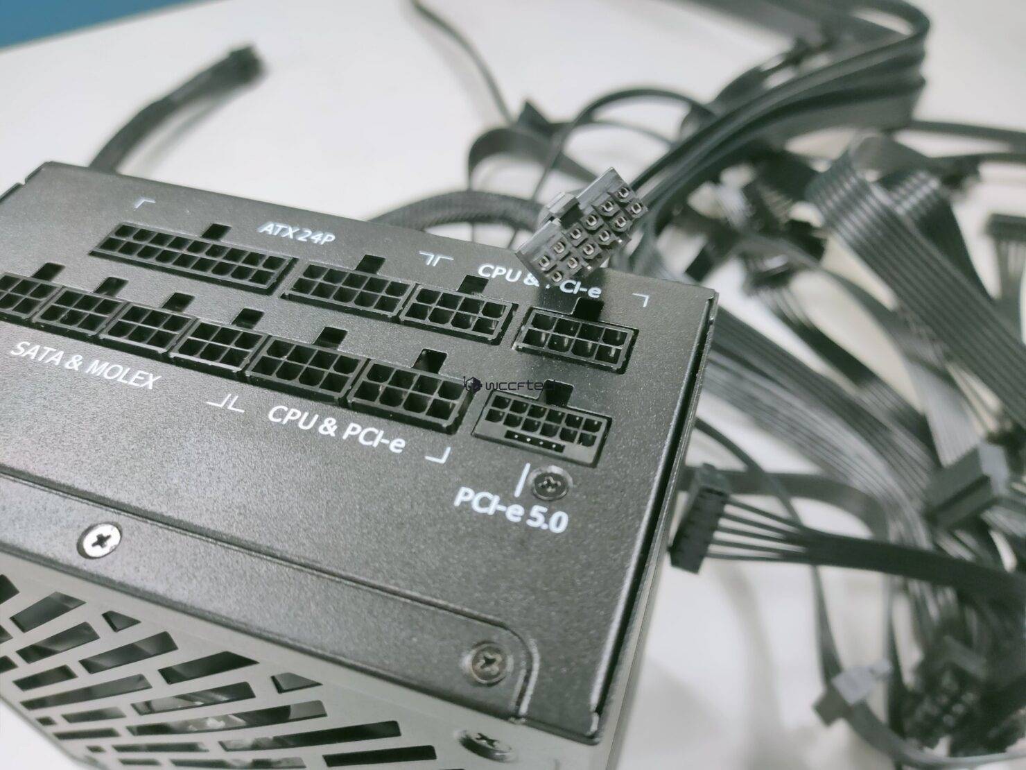 接口|最高供电600W PCIe 5.0显卡/电源接口高清图像曝光