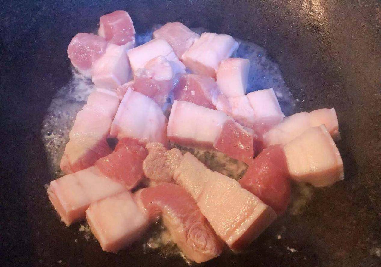 烧肉怎么烧又嫩又好吃 a0d63a40ca3d44f2af848716b166ece6.jpeg