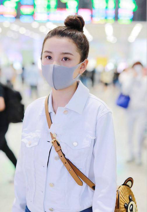 小学生高马尾图片大全 c4f5acf6ceca4d3d9c3c08b64c6293ae.jpeg