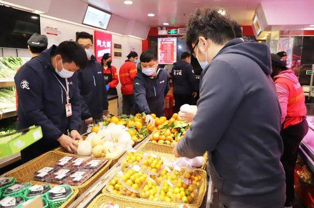 錢大媽打造標杆門店首個標準規範示範店落地