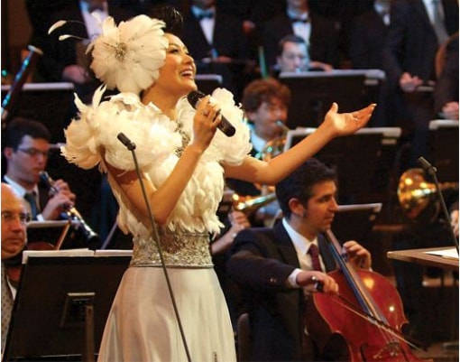 军旅|军旅歌手谭晶：嫁科学家老公，37岁才做妈妈，事业家庭两不误