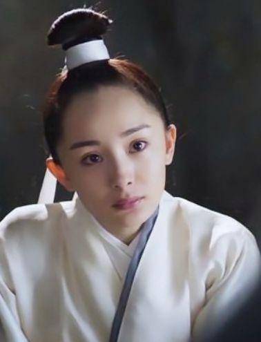 发型没有了“铁刘海”，这五位女明星还是你心目中的女神吗？