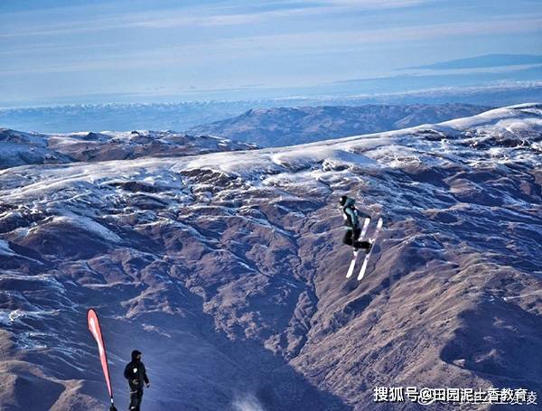 谈球吧体育滑雪摄影师张绍波称12岁时谷爱凌吃饭不肯坐车：曾从北京二环跑到四环(图4)