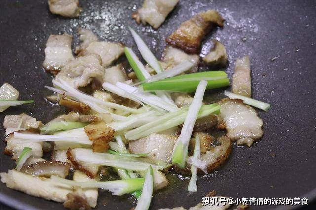 买点|菜市场碰上这蘑菇别放过,买点和五花肉一起炒,味道太香了