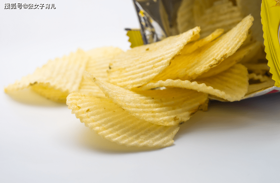 食品|2022年垃圾食品排行榜,酸奶上榜,第1名很多父母都爱给孩子喝