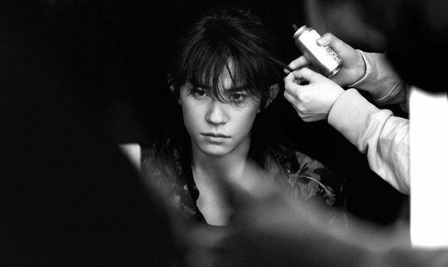 电影|《水门桥》《奇迹》后,易烊千玺新片来袭,看到导演和搭档就爱了