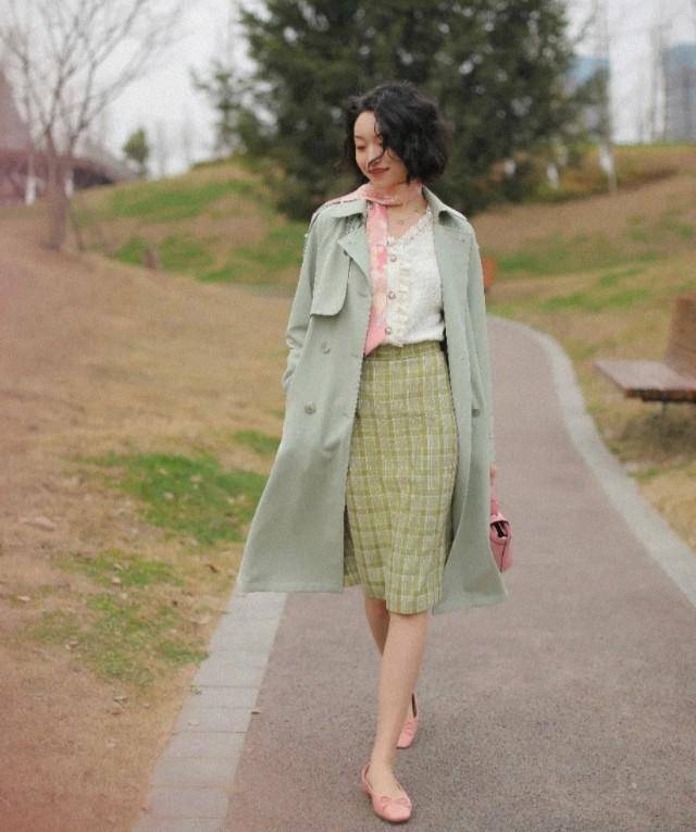 下装 输身高不能输气势！矮个子如何穿“长”外套？第一步从鞋开始入手