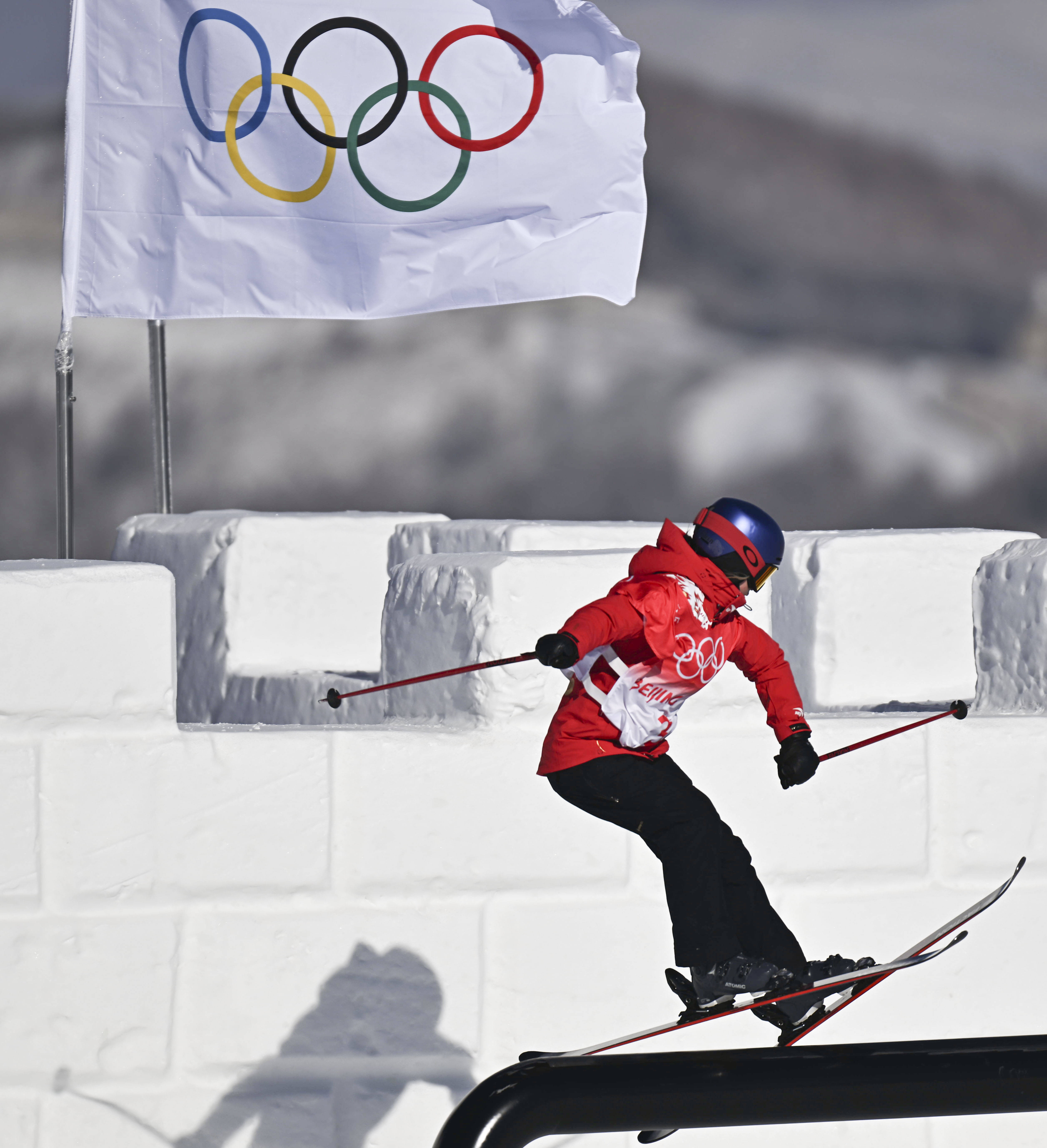 女子|战报 | 中国选手谷爱凌晋级冬奥会自由式滑雪女子坡面障碍技巧决赛