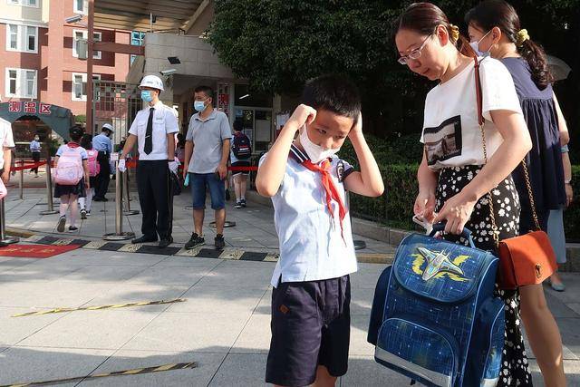 家长|江苏教育厅最新通知，中小学和幼儿园“2022春季开学时间”定了