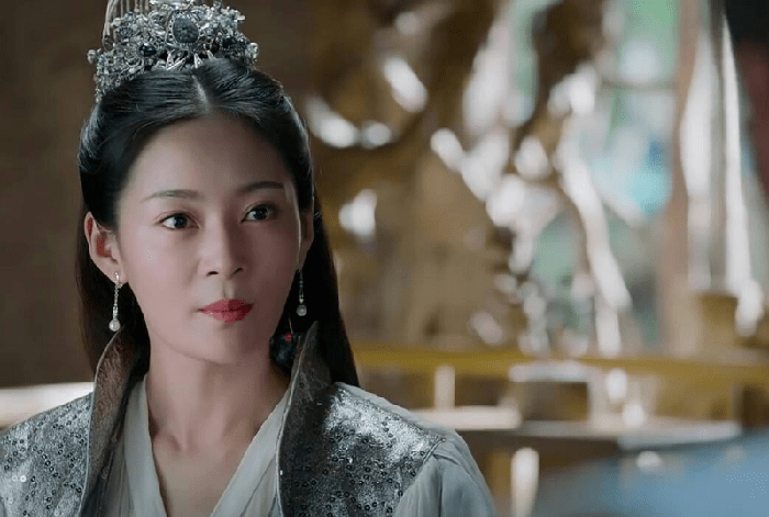 洛霖_因为_角色