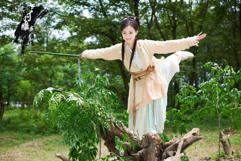 李一桐|出道就被力捧,连演13次女主,李一桐:都说我幸运却不知我有多拼