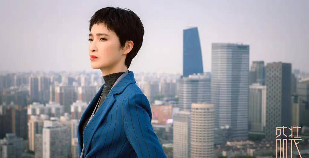 职场|《盛装》热播，剧中六位女星，个个风姿绰约气质脱俗，你喜欢谁