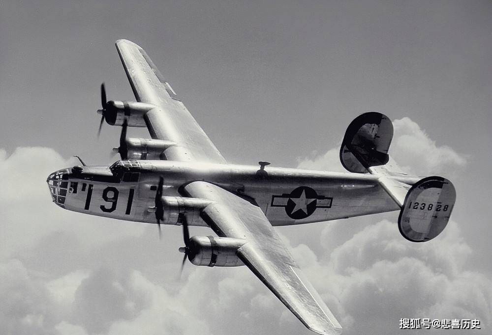 b-24解放者轰炸机_机身_尾炮塔_发动机短舱