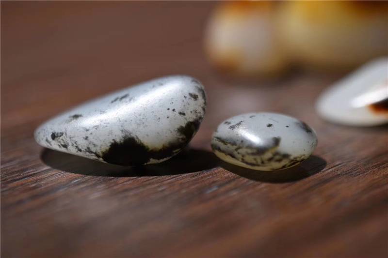 真实的高品级和田玉油库料长啥样?_皮色_市场_料子