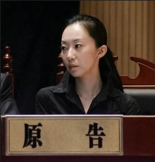 原创曾怨恨父亲侯耀文为遗产与二伯对簿公堂侯瓒后来过得怎样了