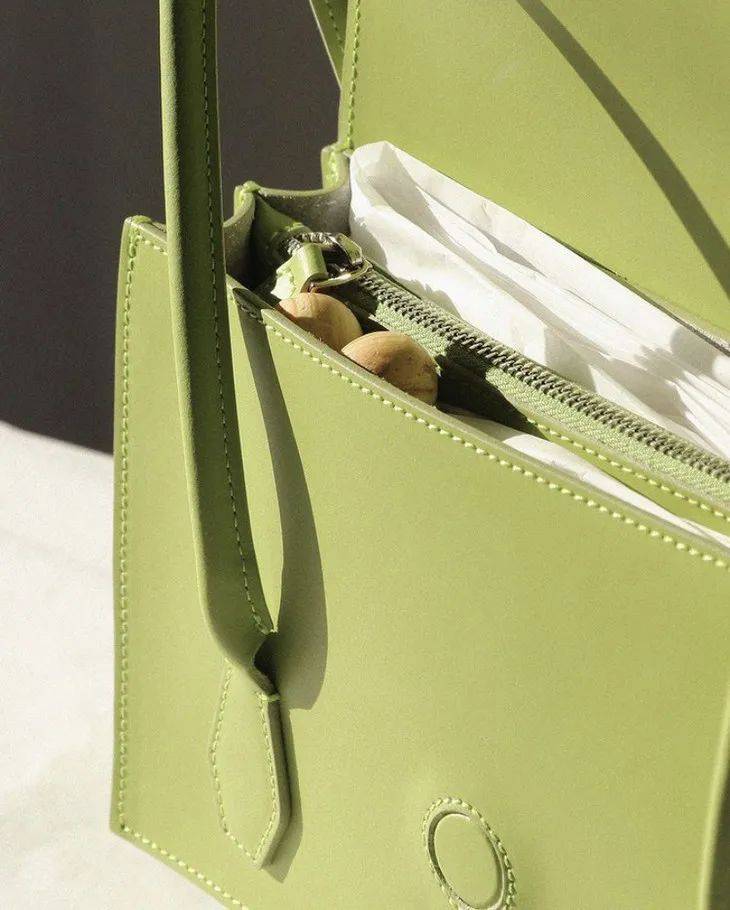 大嫂 下周穿什么 | 大嫂实力演绎，露腿的冬季穿搭都是耍流氓