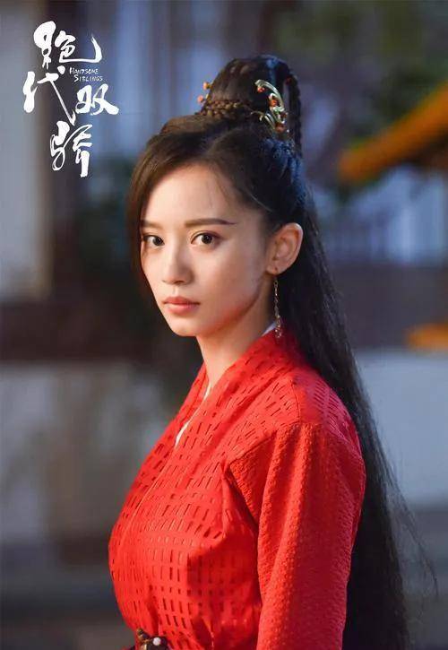 职场|《盛装》热播，剧中六位女星，个个风姿绰约气质脱俗，你喜欢谁