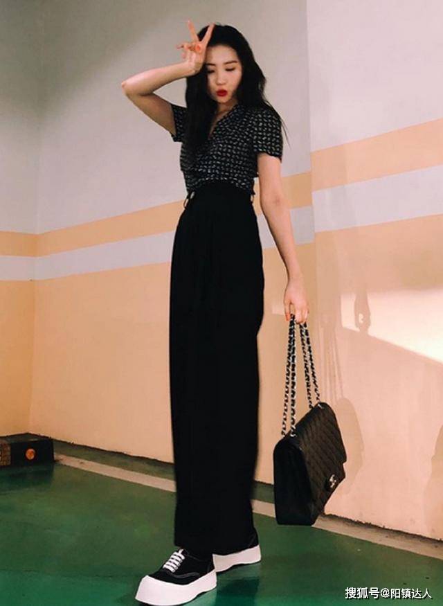宣美原来靠这样穿显腿长,亚洲女孩快来学_下身_牛仔_位置