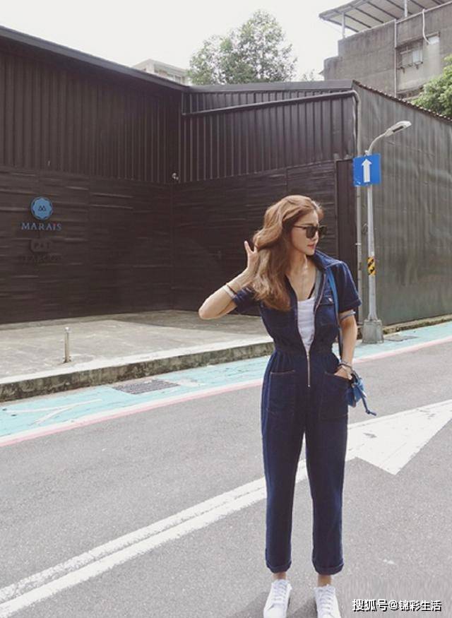 林志玲 论“冻龄”林志玲都输给她了！40岁不“装嫩”也活成了20岁的样子