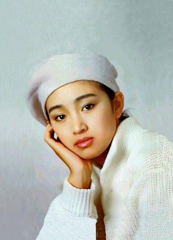 巩俐老照片真的很好看