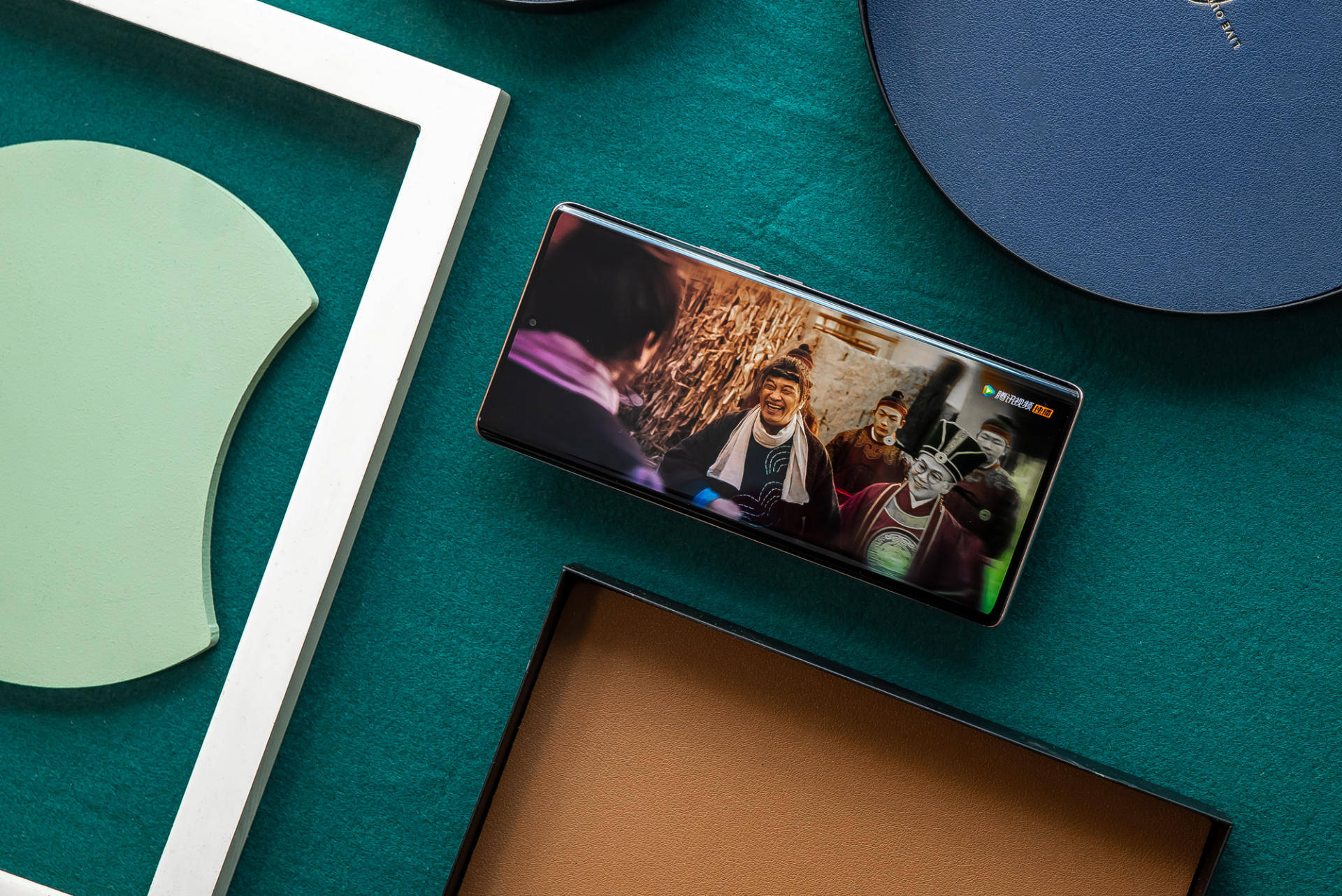 2000元的机，5000元的屏？荣耀60 SE轻体验