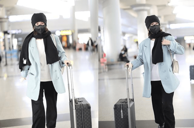 卫衣 初春基础款穿搭技巧！小香风配黑色卫衣，简约又高级