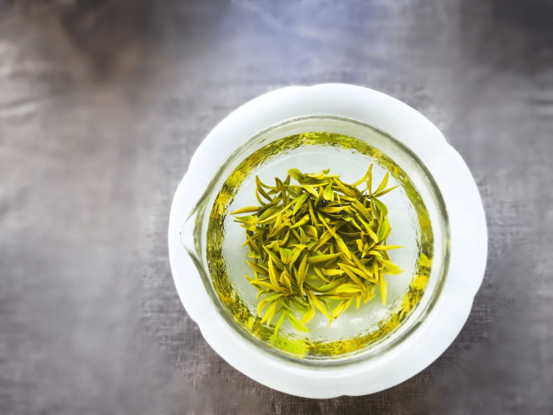 安徽名茶敬亭绿雪唤醒江南诗山的春天