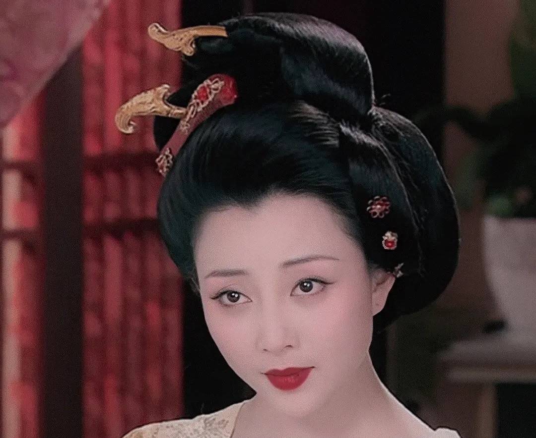 演活一个武媚娘就够了殷桃却演活5个角色各个是绝色美人