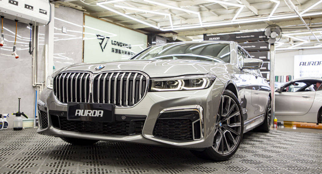 抛光你负责彩妆，我负责美妆