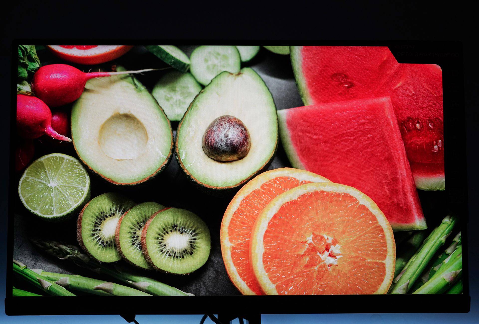 妥妥的游戏外挂 微星MAG274QRF-QD电竞显示器开箱体验