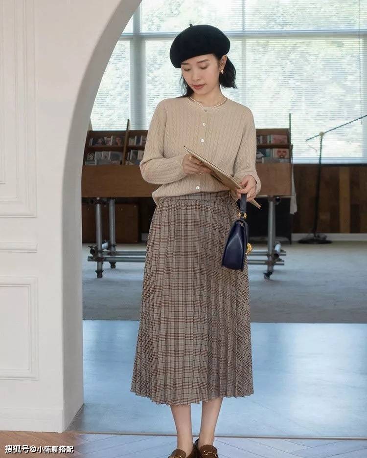 设计 春季建议少穿阔腿裤，显瘦又百搭的“迷笛裙”让你美得更优雅