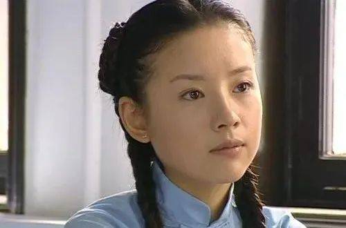 因为当淡颜女神遇上浓颜美人,谁更美?7组女星对比强烈