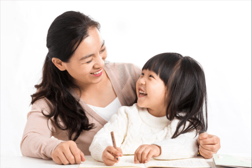 夸奖孩子有时候也是一种教育方式._表扬_父母_宝宝