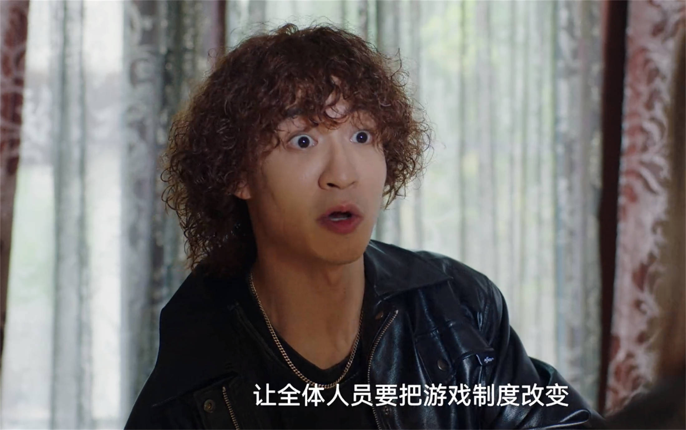 多比|假日暖洋洋2：孔令麒与程蔓，互相救赎的姐弟恋，又甜又爆笑