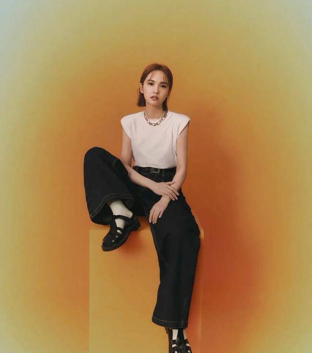 黑色 TOWN潮流请收下这一份黑白穿搭大赏！