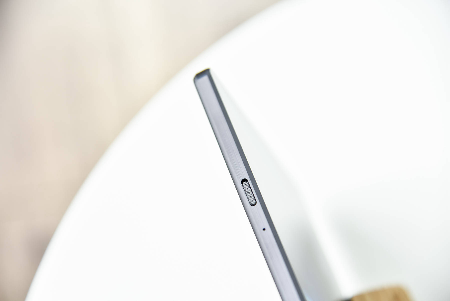 联想拯救者Y700深度体验，可能是目前性价比最高的游戏平板！