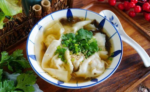 蔬菜|早春包馄饨吃,可别忘了这个馅,价格不贵,清香鲜美,太舒坦了