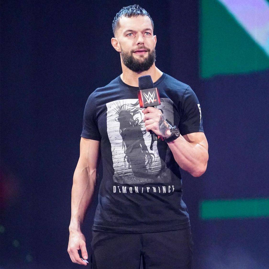 原创艾吉与aj斯泰尔斯的梦幻对决恶魔芬赢得全美冠军进入摔角狂热